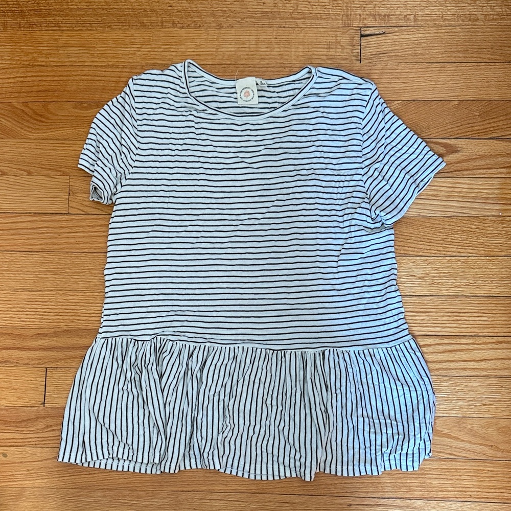 Classic Striped Top with the cutest bottom detail- Black and White